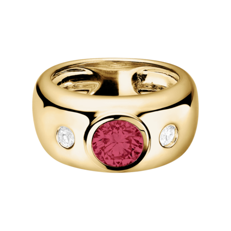 Naples Ruby red in Yellow Gold